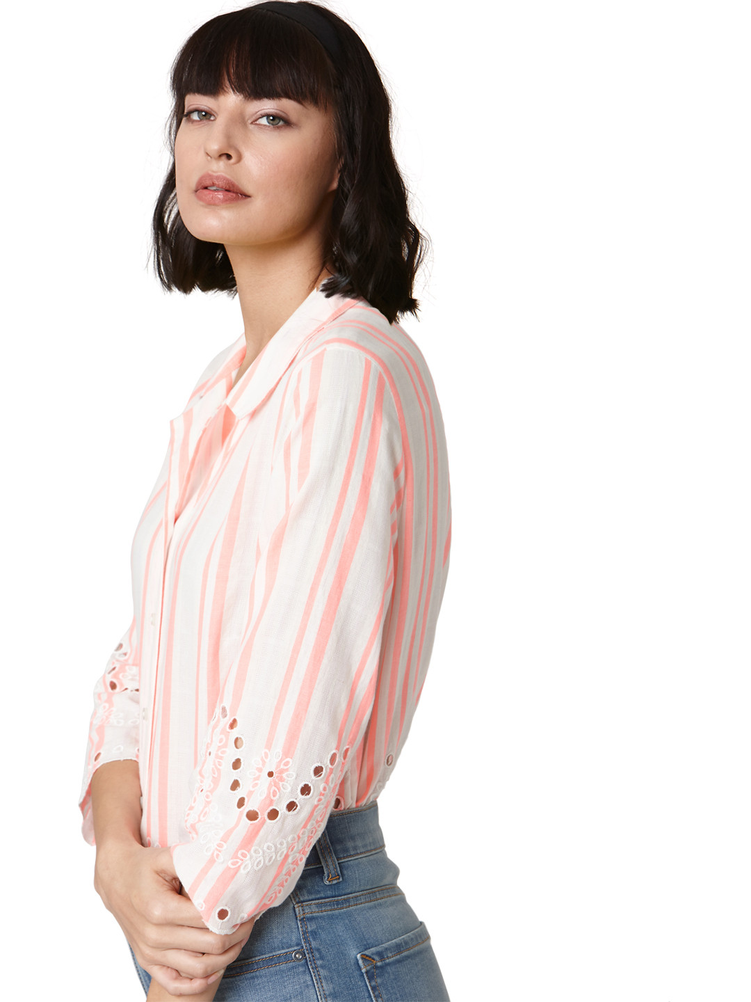 striped collar shirt